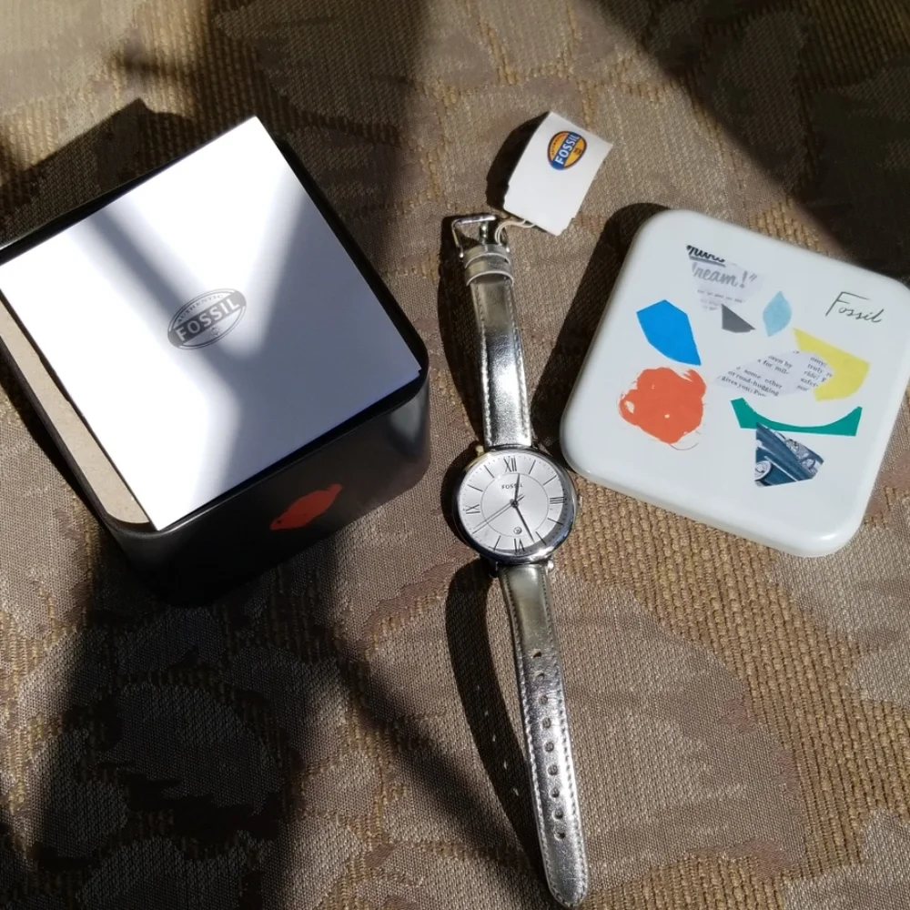 Jacqueline White Dial Silver Leather Strap watch